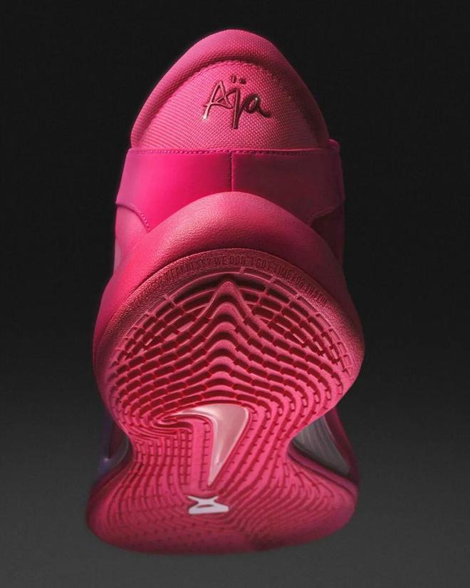 」突然发布！搭载「全新缓震科技」！千亿国际游戏Nike「巨星签名鞋(图3)