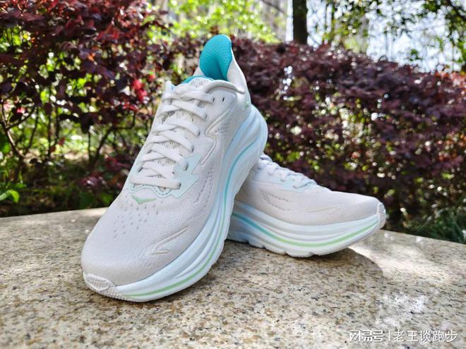 10：恰到好处的卓越跑鞋HOKA CLIFTON(图10)